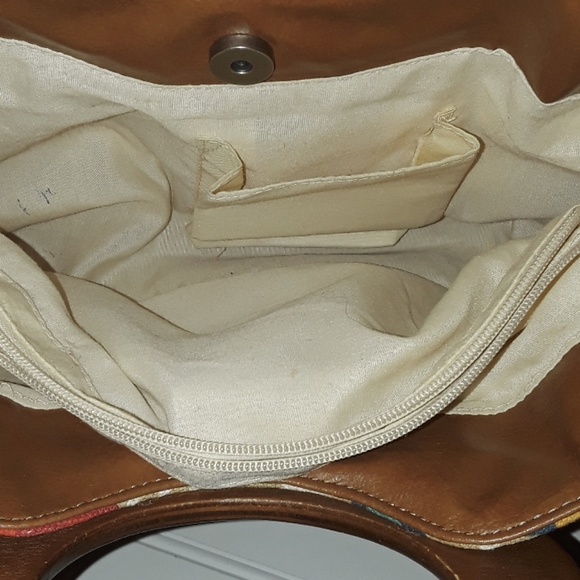 Relic Handbag - Picture 4 of 8